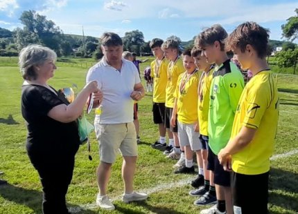 5.LIGA STARŠÍ ŽIACI U15 ObFZ HUMENNÉ -VYHODNOTENIE - VÍŤAZ OŠK OHRADZANY